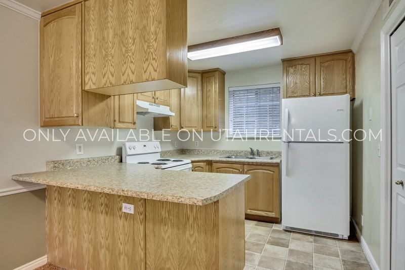 909 Nw #3 - Photo 4 of 16