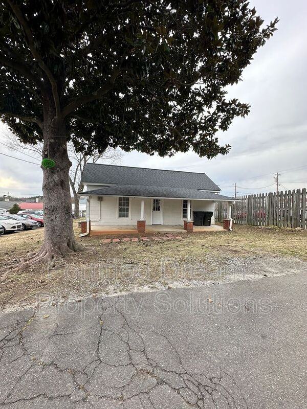211 High St - Photo 2 of 16