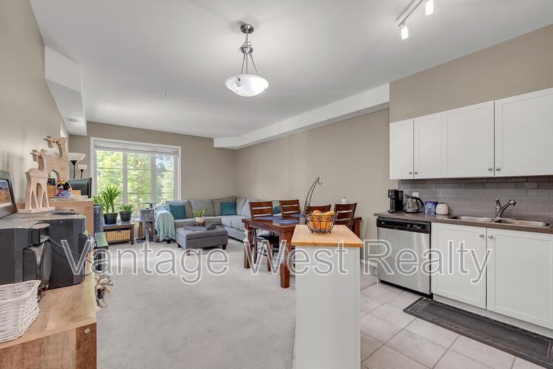 2205 Country Club Dr - Photo 2 of 14