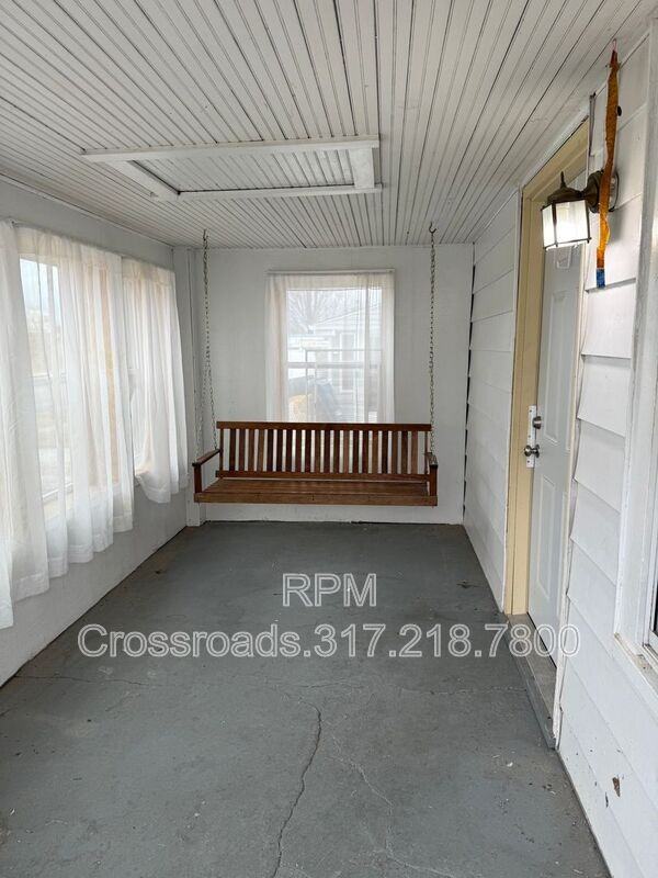 1415 S Kiel Ave - Photo 2 of 19