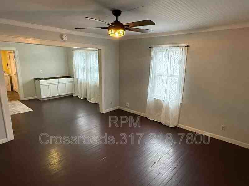 1415 S Kiel Ave - Photo 3 of 19