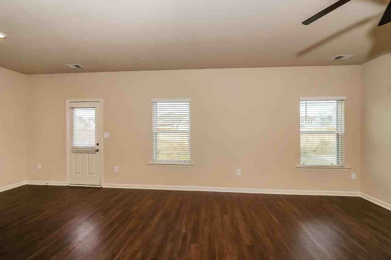 535 Clover Cir - Photo 2 of 30