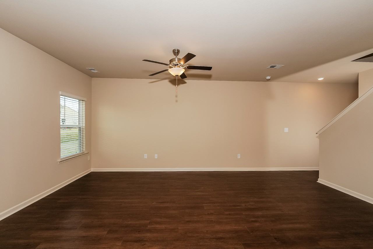 535 Clover Cir - Photo 5 of 30