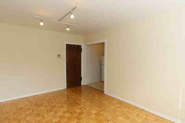 739 W Belmont Ave #111 - Photo 7 of 17