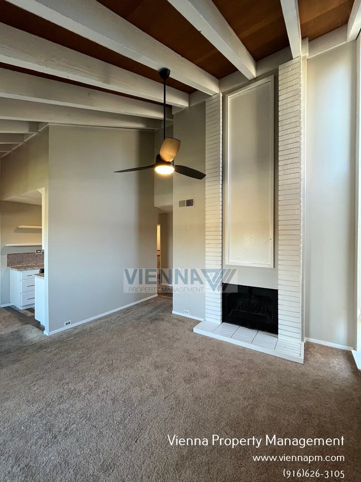 888 Woodside Ln E #12 - Photo 5 of 19