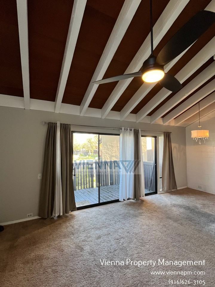 888 Woodside Ln E #12 - Photo 6 of 19