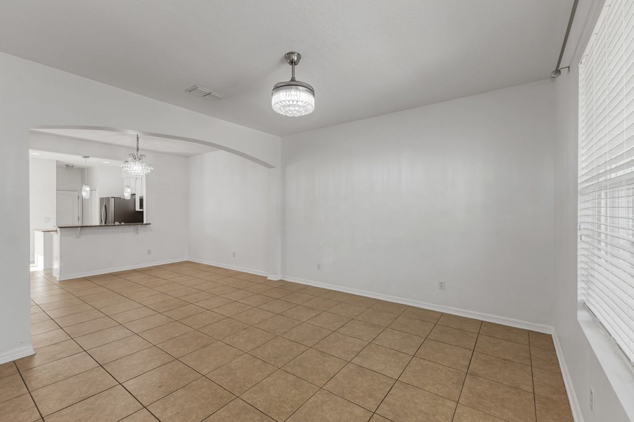 607 Tiger Bay Ct - Photo 3 of 32