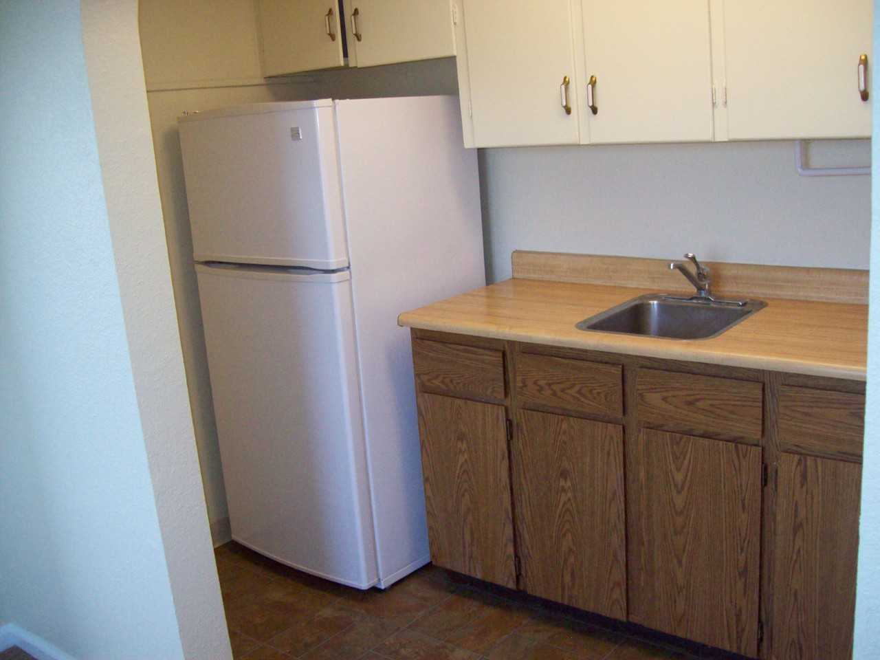 2330 S Higgins Ave - Photo 2 of 5