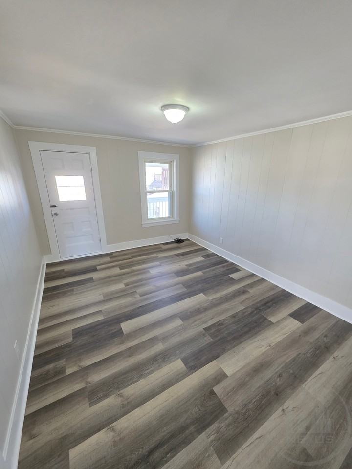 126 3Rd Ave - Photo 3 of 9