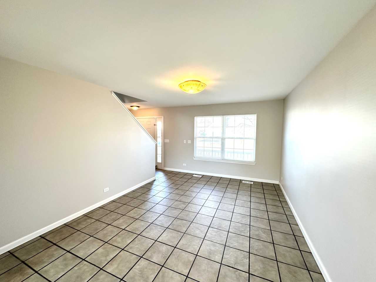 10507 Oxford Dr - Photo 2 of 32