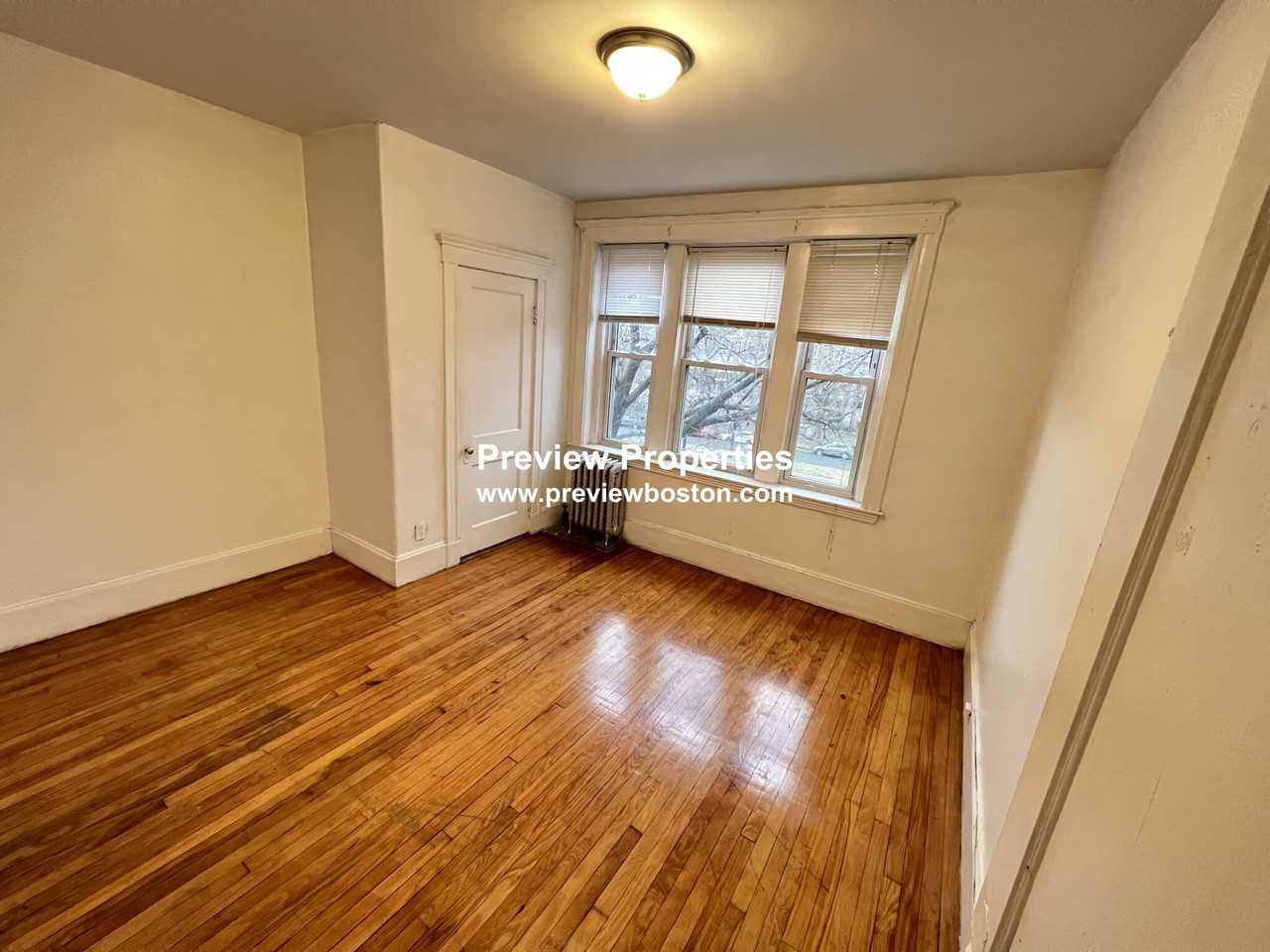 Commonwealth Ave #3P - Photo 6 of 14