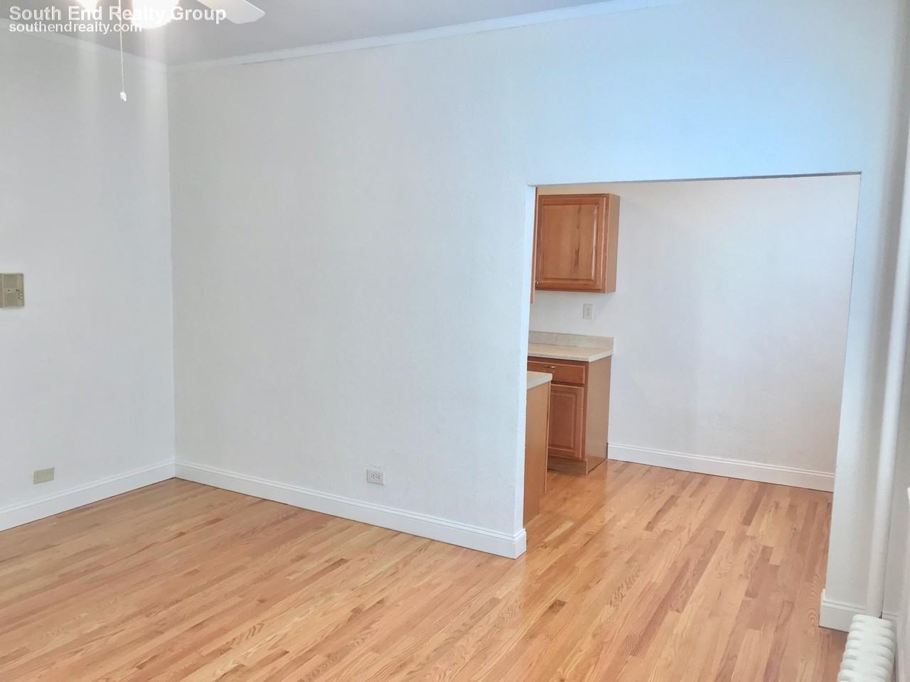 125 Peterborough St #42 - Photo 4 of 14