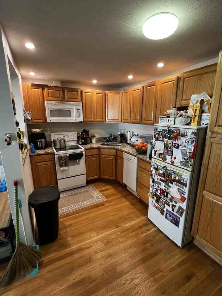 Euston Rd. & Commonwealth Ave #8 - Photo 2 of 28