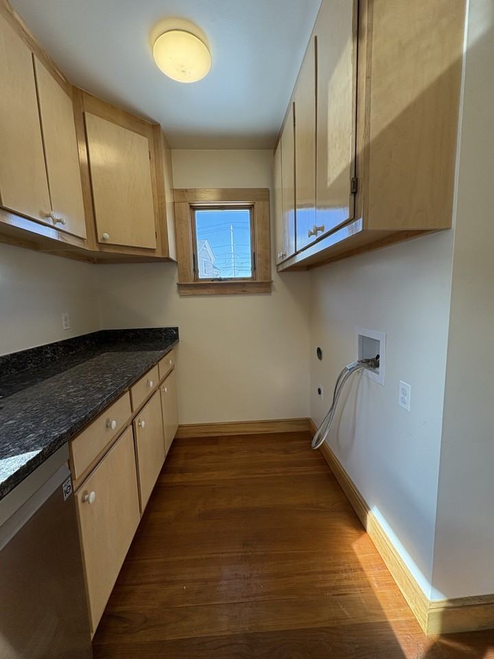 209 East St #209 - Photo 3 of 18