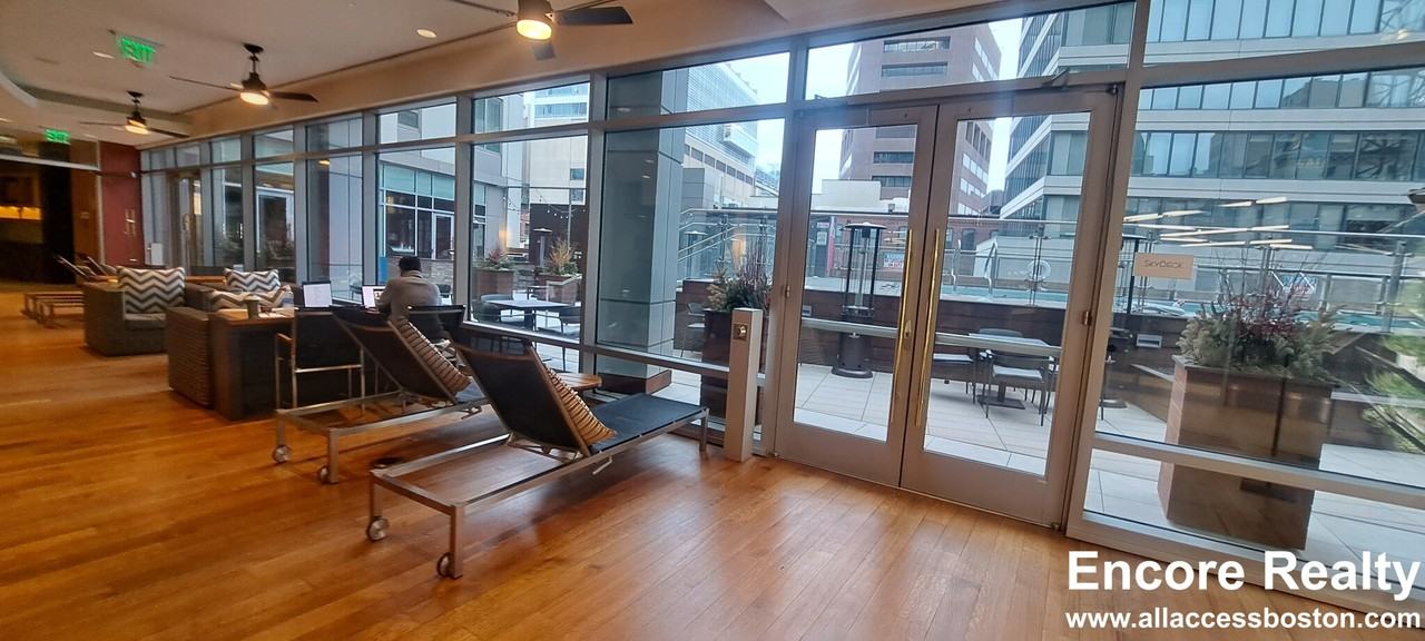 665 Washington St #1506 - Photo 6 of 36