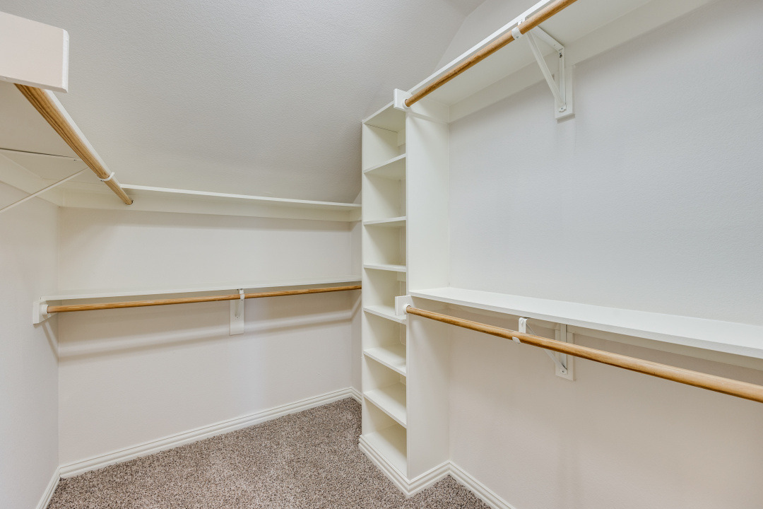 Druid Townhomes - Photo 4 of 25