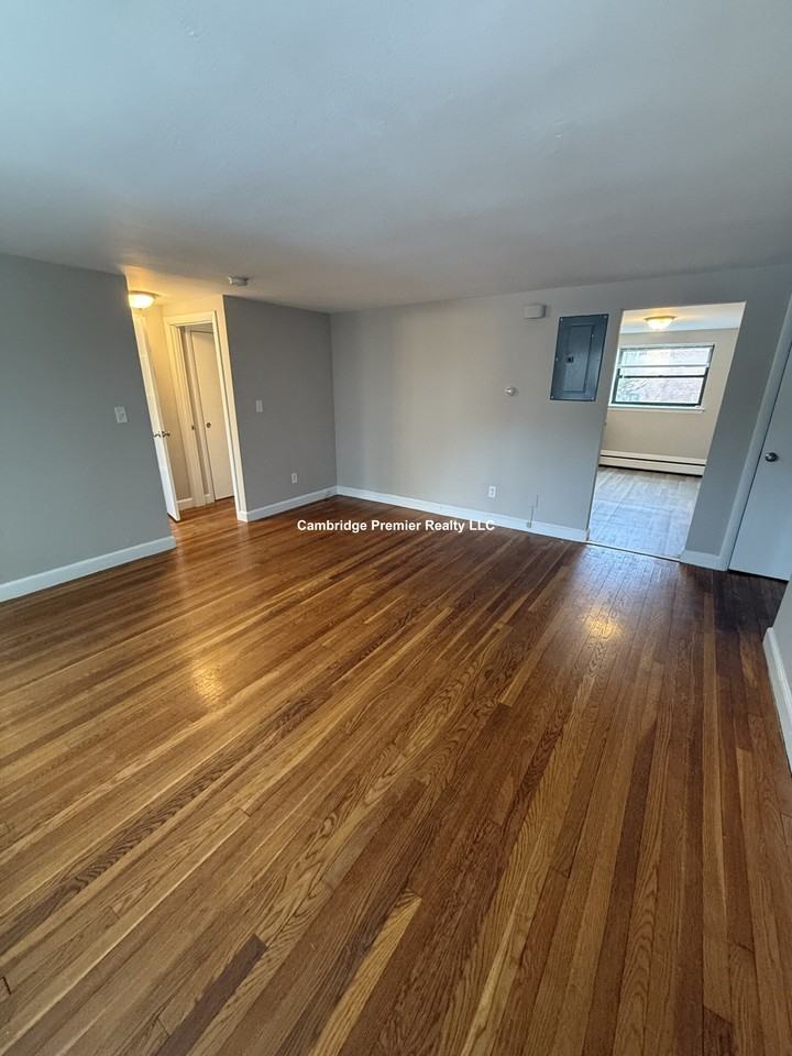 Harvard Ave #B1 - Photo 4 of 8