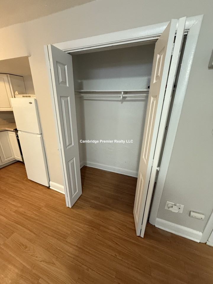 Harvard Ave #B1 - Photo 3 of 7