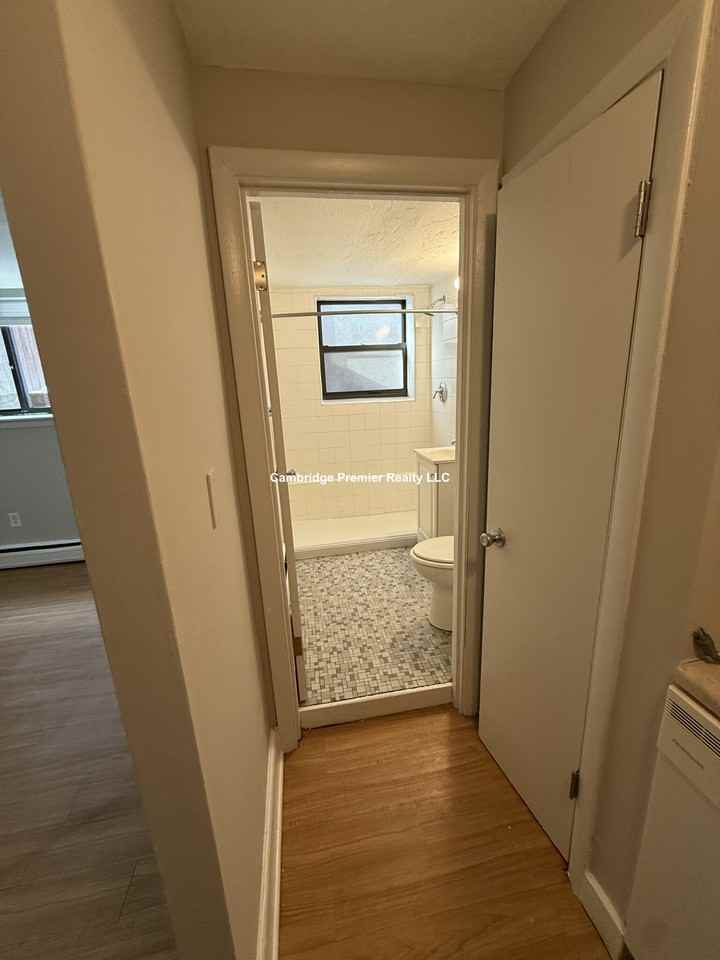 Harvard Ave #B1 - Photo 6 of 7