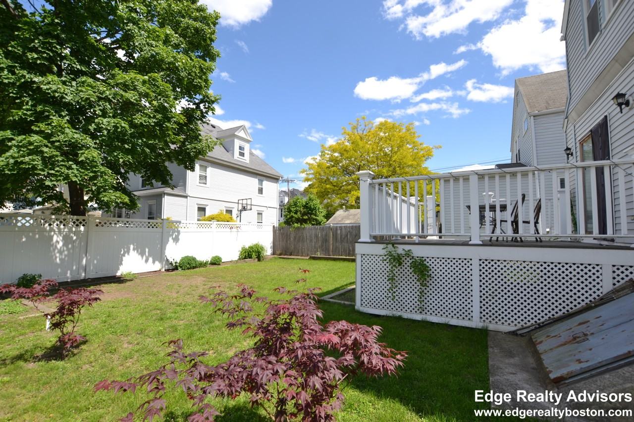 318 N Harvard St - Photo 2 of 17