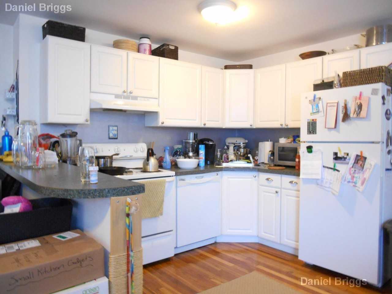 8 Griggs St #9 - Photo 6 of 13