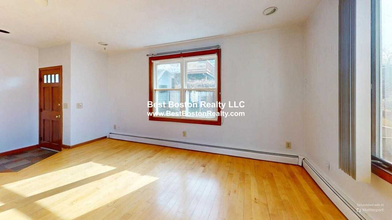 149 Locust Street #R - Photo 4 of 7