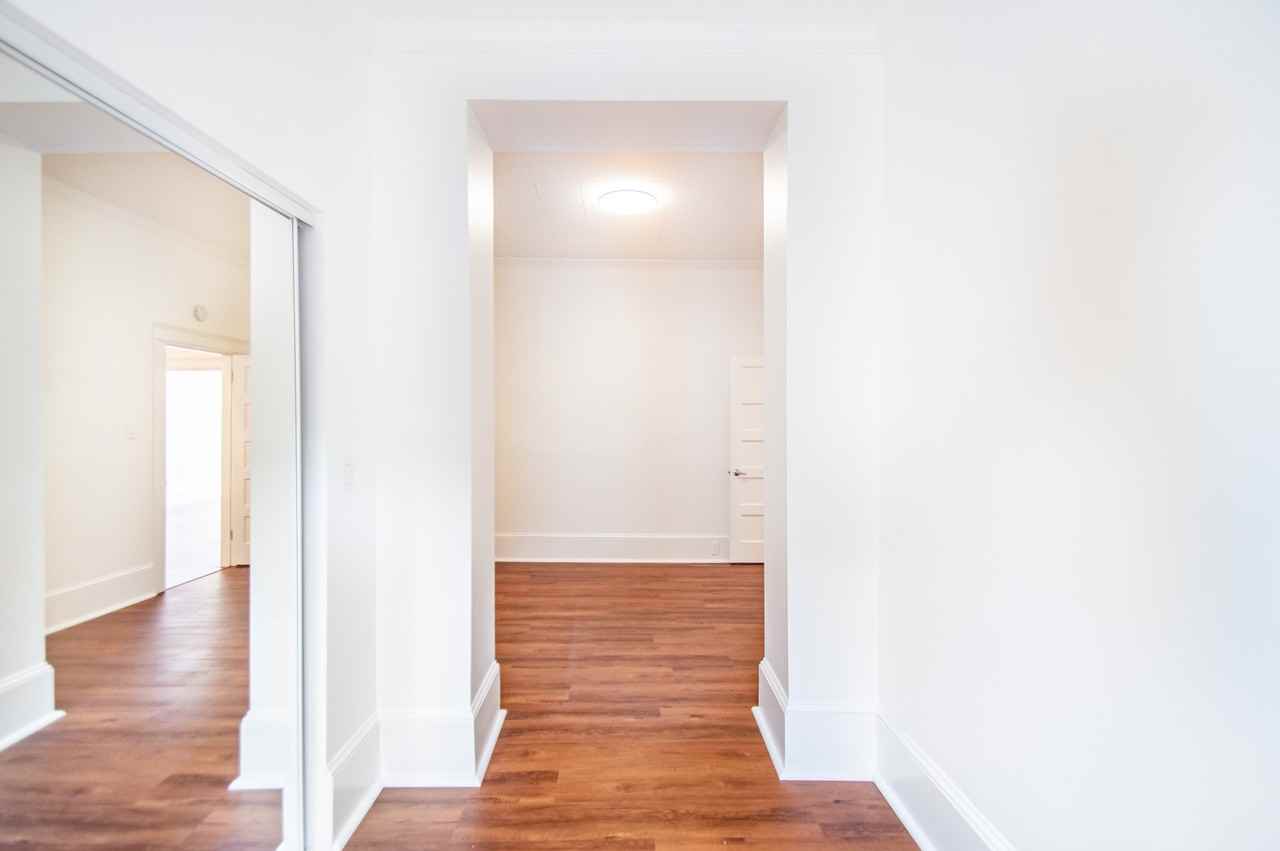 224 27th St #B - Photo 7 of 21