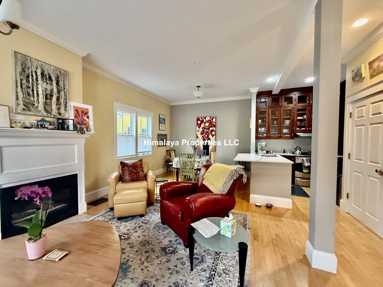 381 Huron Ave #A - Photo 4 of 16