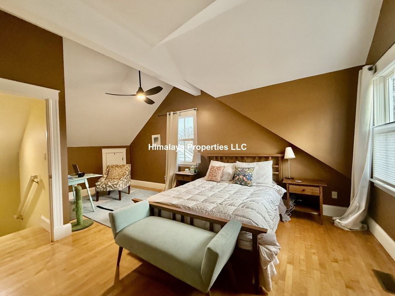 381 Huron Ave #A - Photo 7 of 16