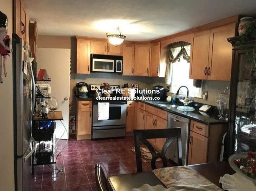 1 Bartlett Dr #2 - Photo 2 of 11