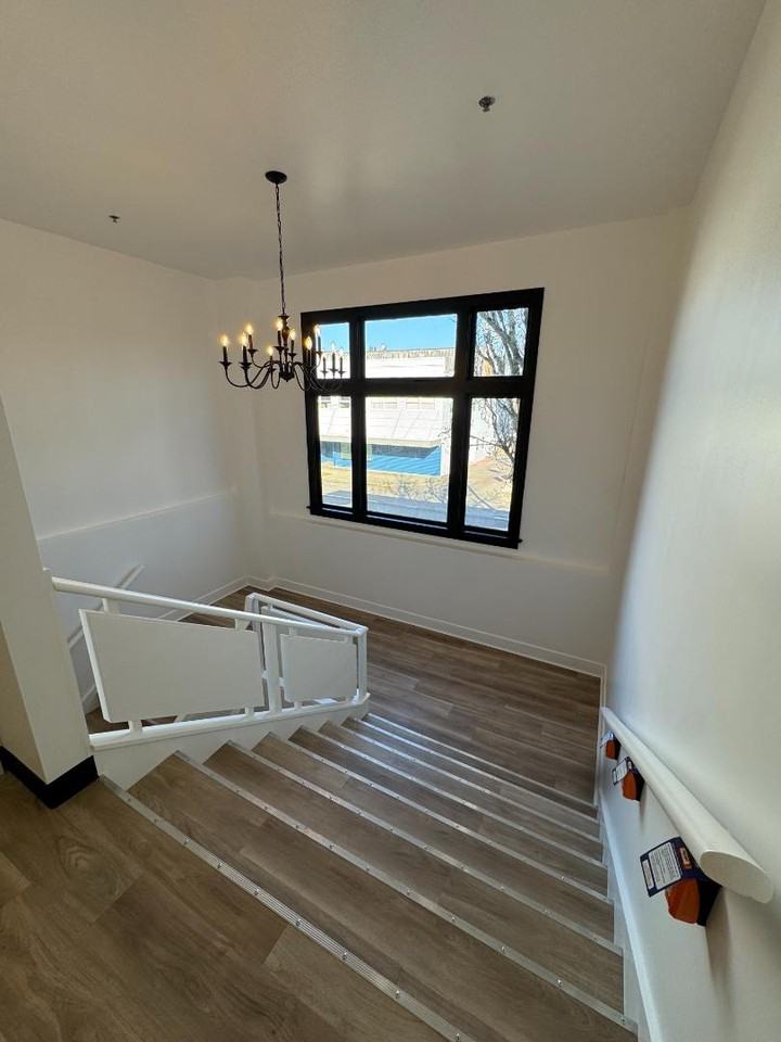 1265 12th Ave (Residential) - Photo 4 of 7