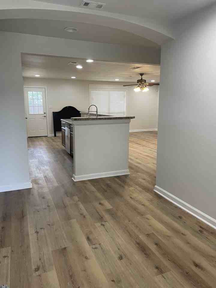 5216 Arbor Glen Rd #NA - Photo 6 of 20