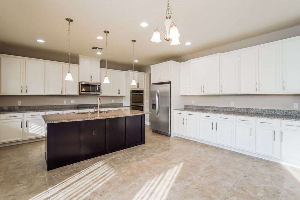 9042 Arbors Edge Trl - Photo 7 of 17