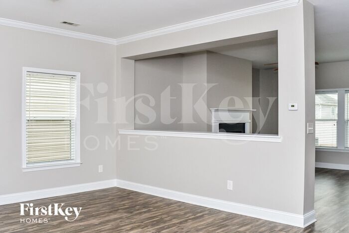 109 Sand Spur Dr - Photo 2 of 15
