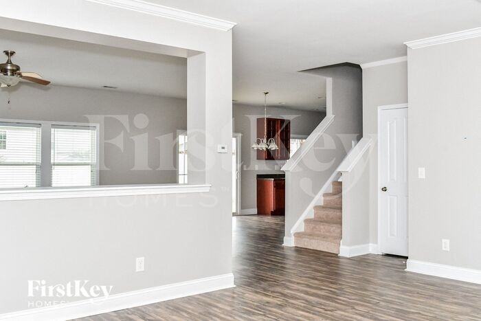 109 Sand Spur Dr - Photo 3 of 15