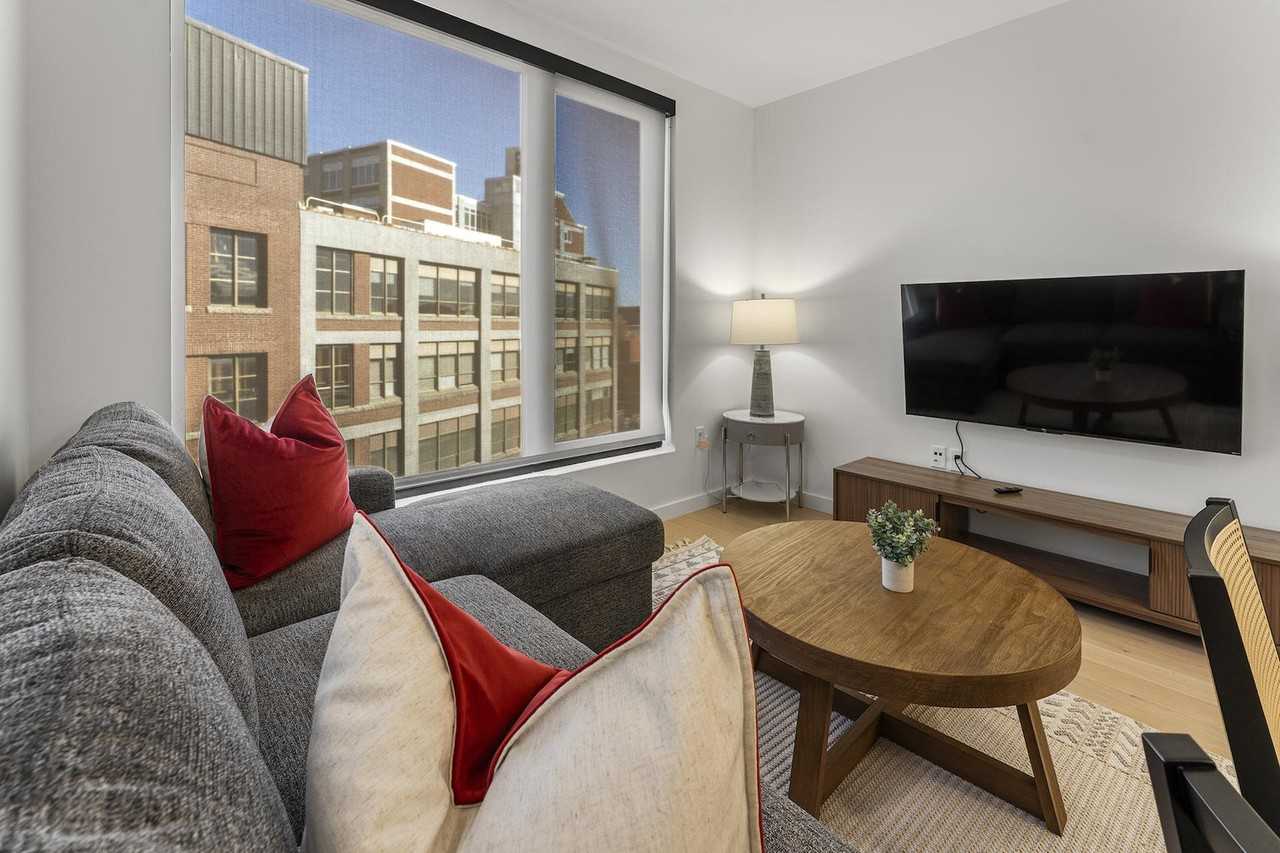 35 W 2nd St #1240284P - Photo 3 of 24