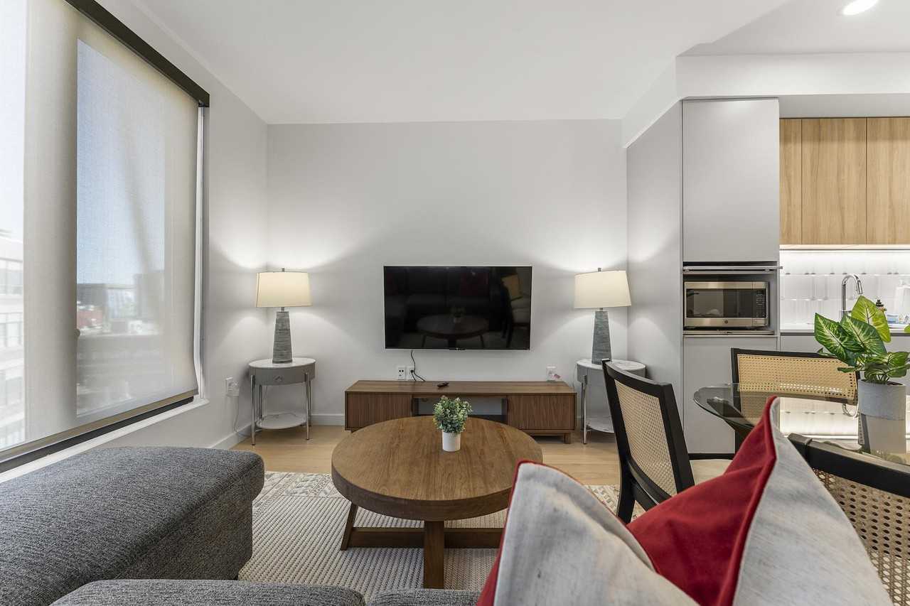 35 W 2nd St #1240284P - Photo 2 of 24