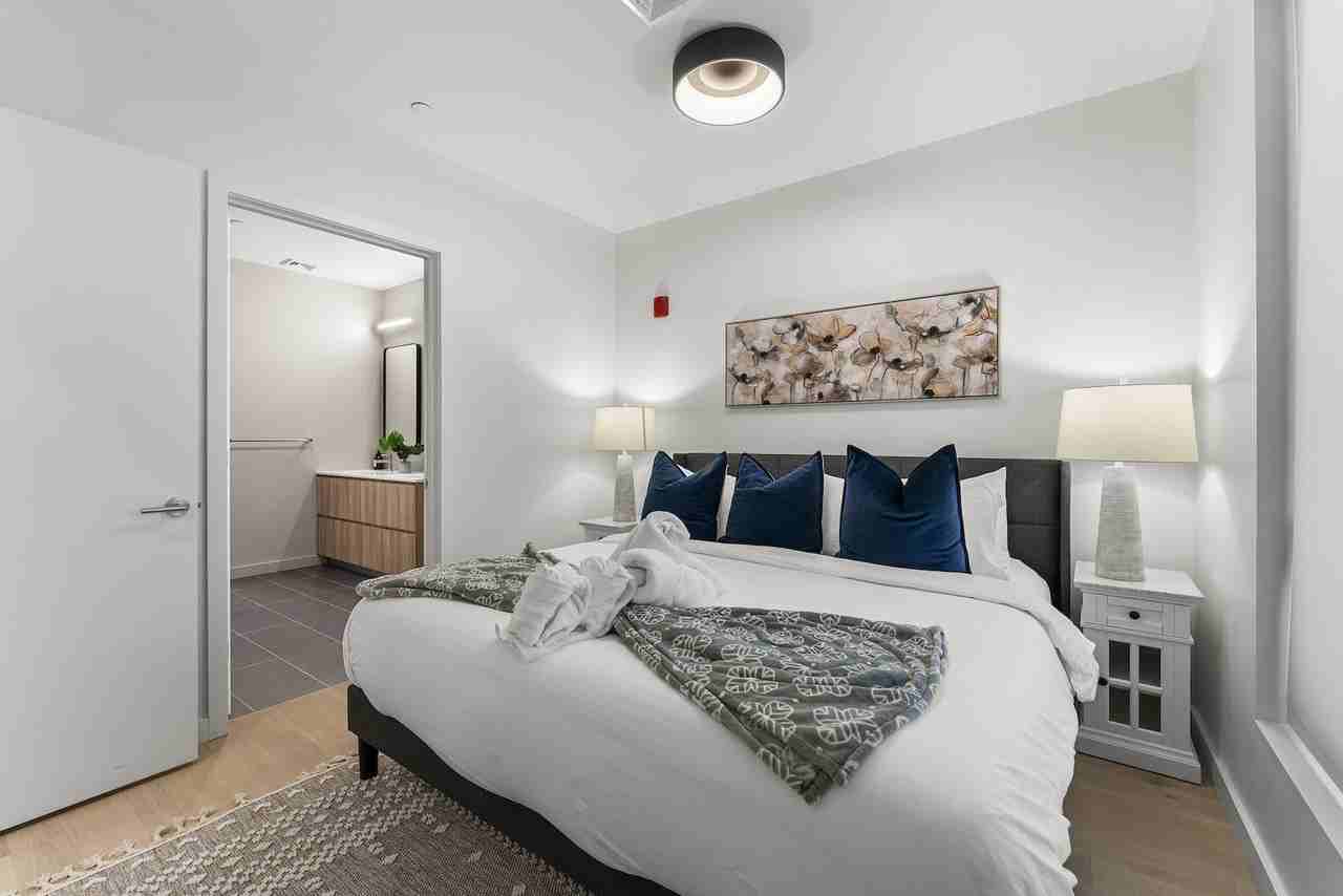 35 W 2nd St #1240284P - Photo 5 of 24
