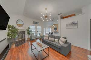 featured image of 1926 Woodglen Dr