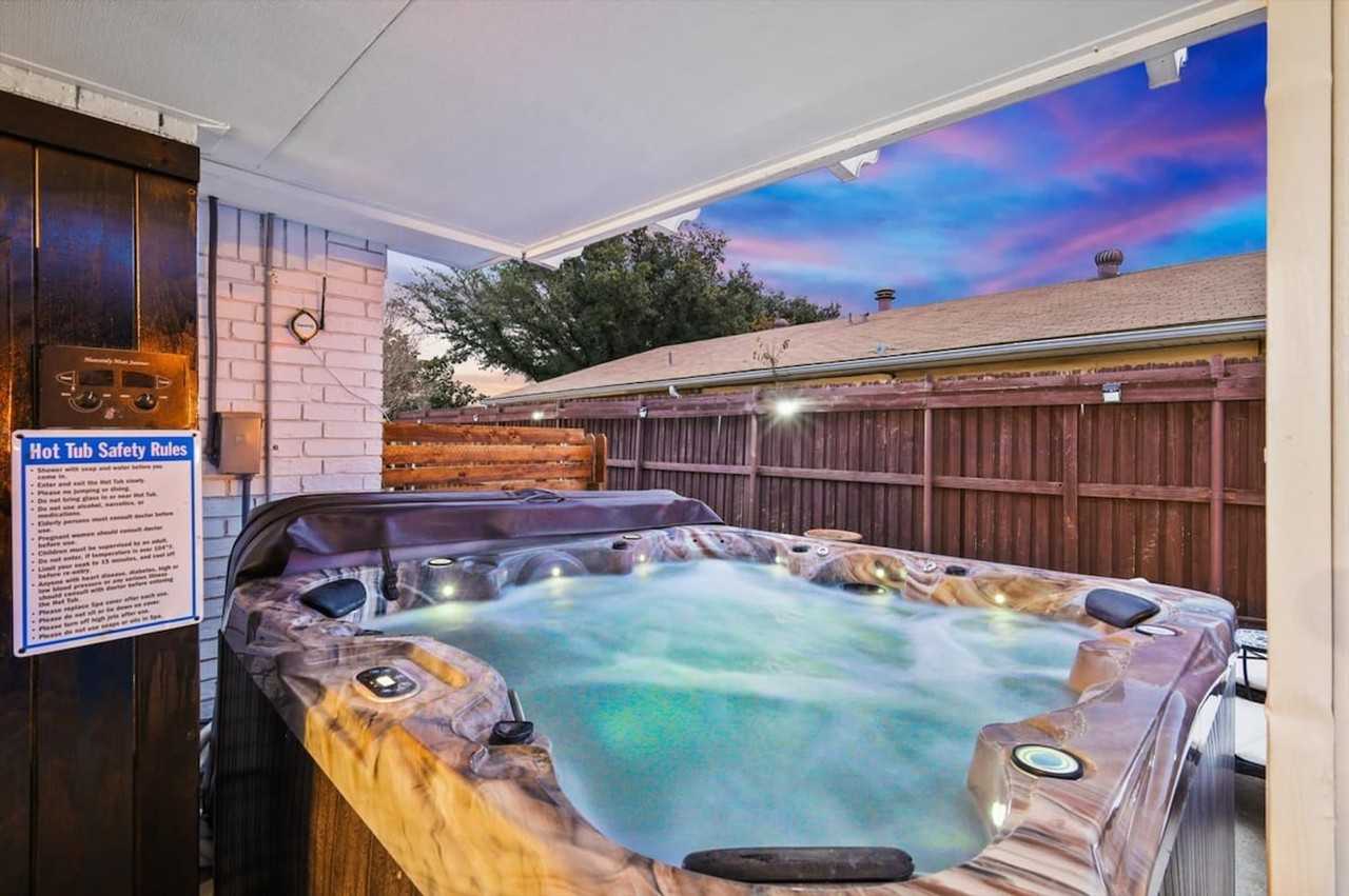 5048 Pemberton Ln #1056408P - Photo 3 of 48