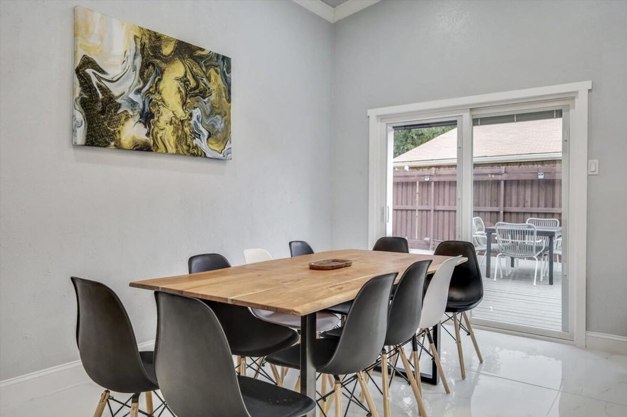 5048 Pemberton Ln #1056408P - Photo 6 of 48