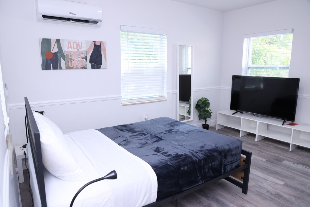 1109 Sw 37th Ave #1056523P - Photo 4 of 7