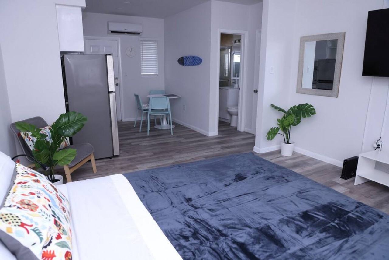 1109 Southwest 37th Avenue #1056525P - Photo 4 of 9