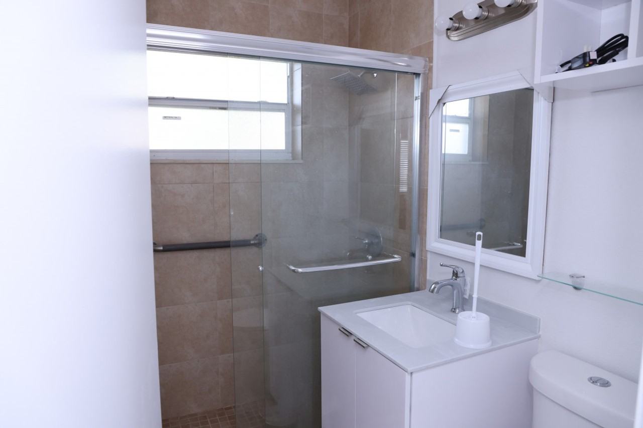 1109 Southwest 37th Avenue #1056525P - Photo 7 of 9