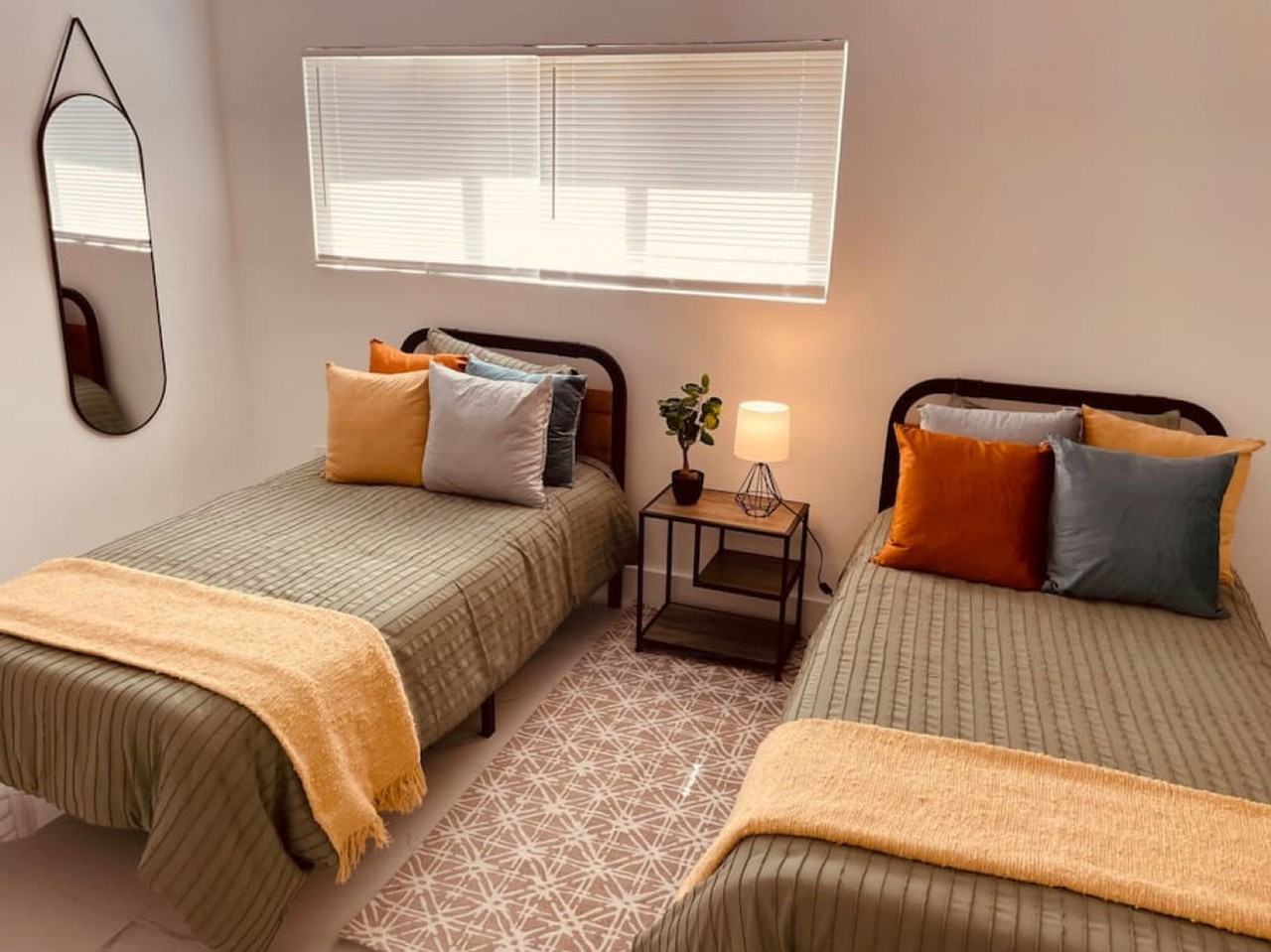 2802 Southwest 21st Street - Photo 5 of 18