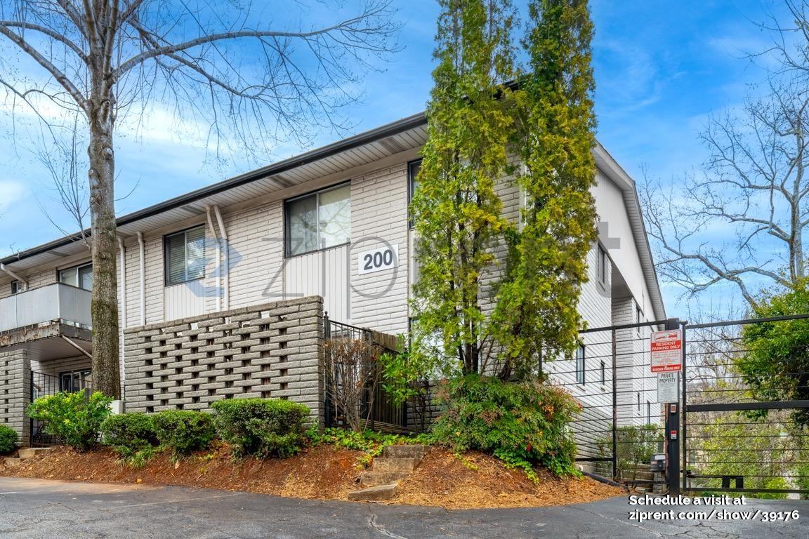 3501 Roswell Rd Ne #206 - Photo 2 of 48