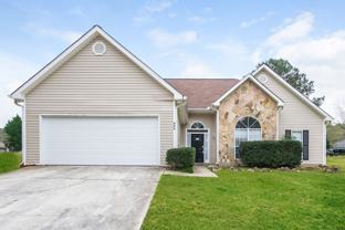 495 Anna Ave - Photo 1 of 1