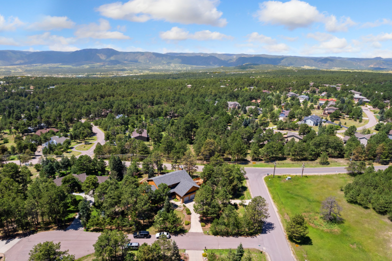 175 E Kings Deer Pt #BS - Photo 2 of 11