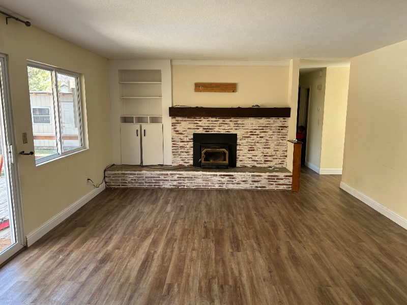 2425 Van Buren Dr - Photo 3 of 15