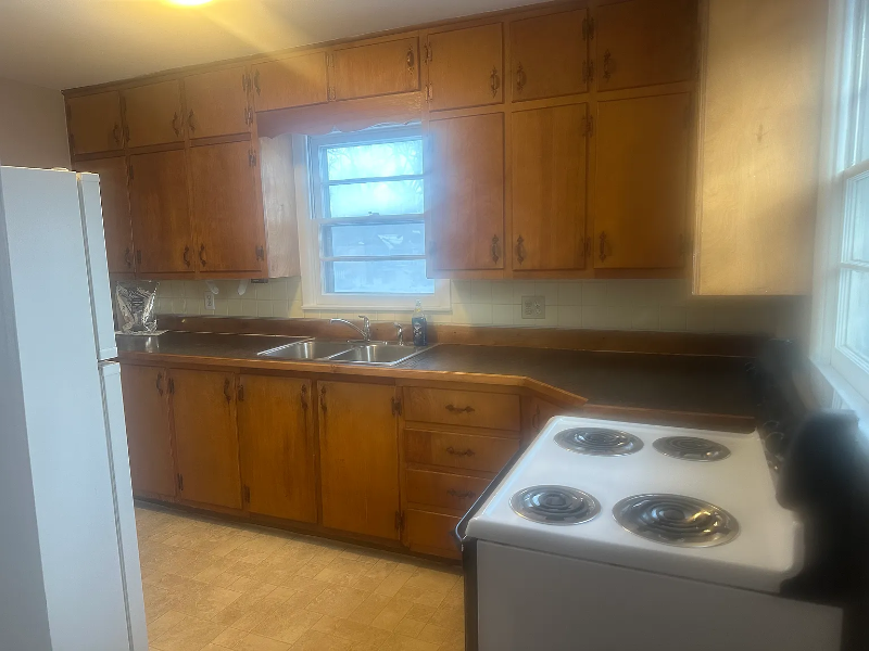 704 Se Green St #A - Photo 2 of 7